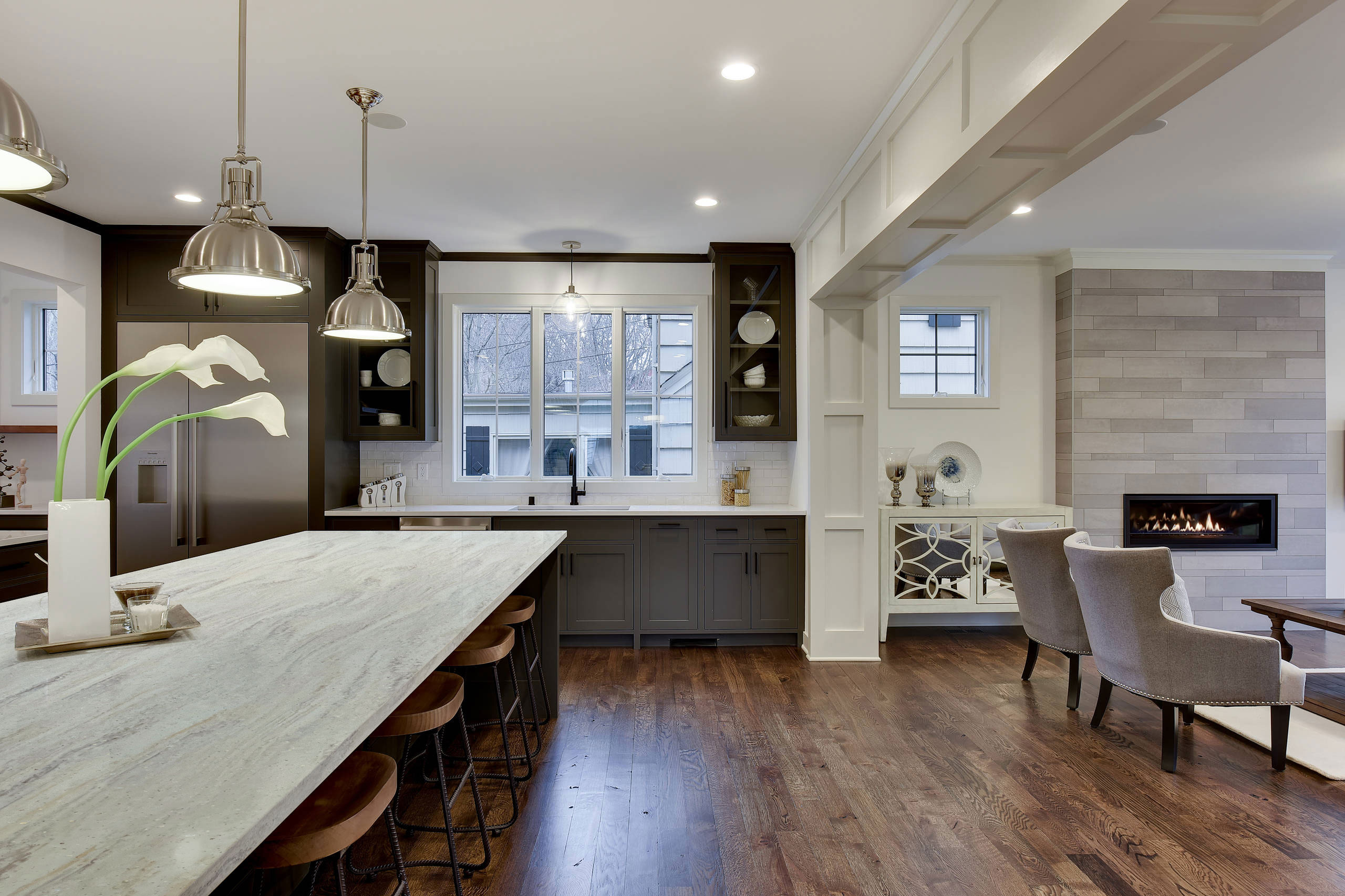 The Beauty of Artificial Marble for Modern Interiors