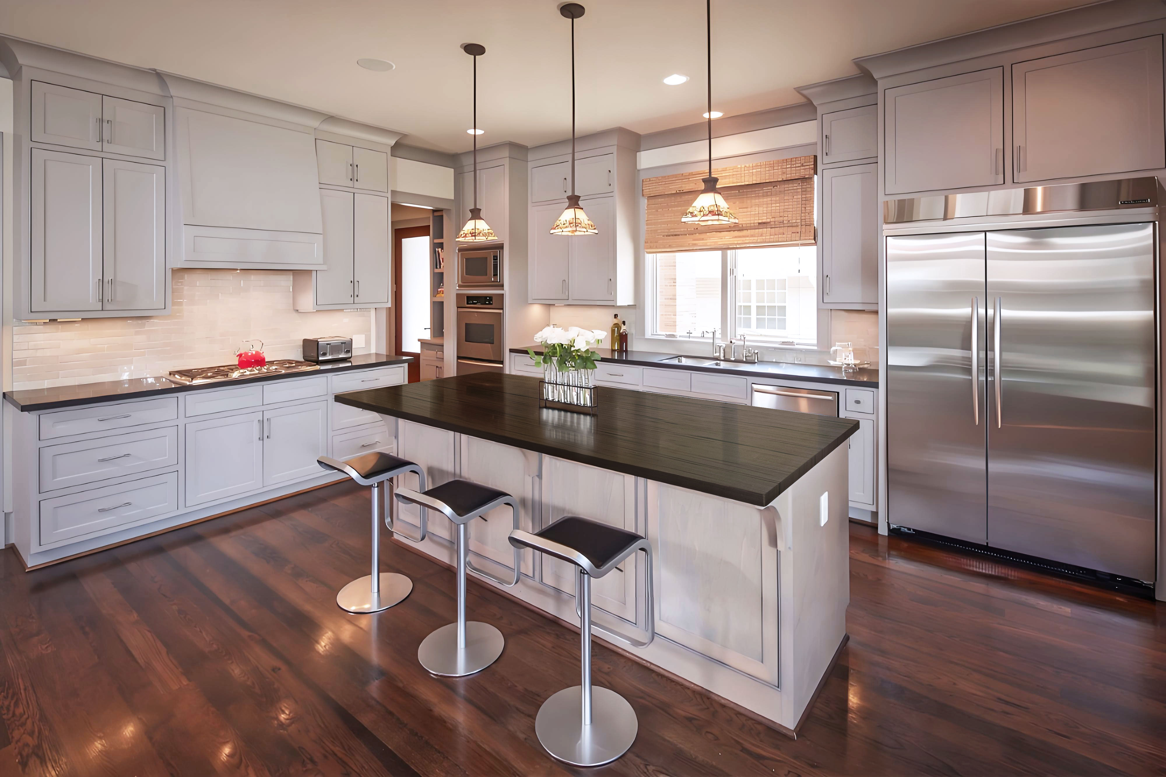 Solid Surface in Outdoor Kitchens: Weather Resistance Considerations